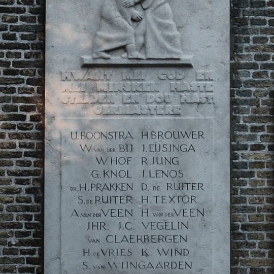 Monument bij de N.H. kerk