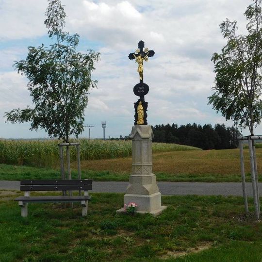 Kříž na rozcestí na jižním okraji Kuňovic