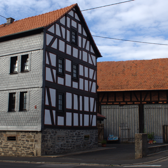 Fachwerkwohnhaus und Nebengebäude