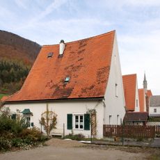 Ehem. Kartäuserzelle mit Umfassungsmauern