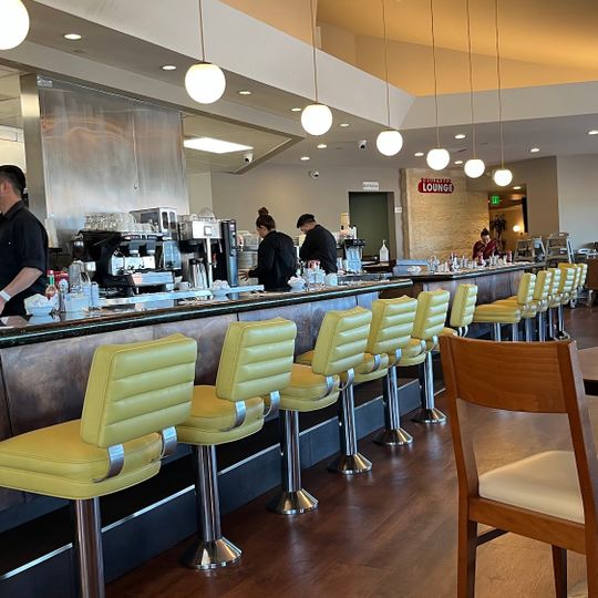 Boulevard Cafe