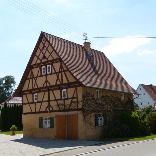 Hauptstraße 8, Niederrieden