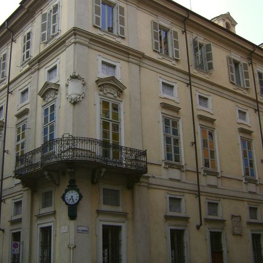 Palacio Cavour
