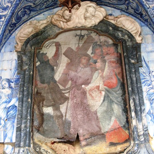 Passos da Via Sacra , também denominados «capela da Rua de Alcamim», «capela da Rua de Olivença», «capela do Largo da Misericórdia», «capela do Largo São João de Deus», primitivamente na Rua da Cadeia, e «capela da Rua de André Gonçalves»