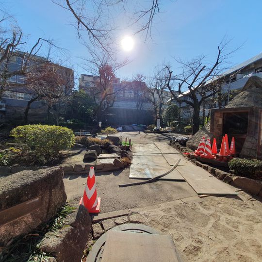 Higashiyama Kaizuka Harabeleri