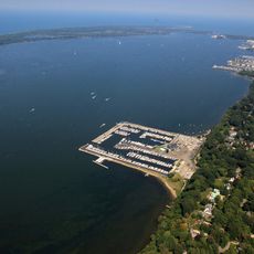 Erie Yacht Club Light