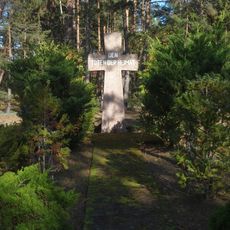 Gedenkstätte Lindenstraße (am Ortseingang)