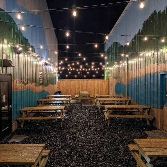 Big Hoffa's Smokehouse Bar-B-Que