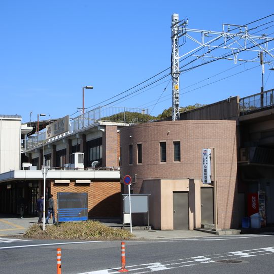 Tsurumai Station