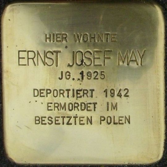 Stolperstein à la mémoire d’Ernst Josef May