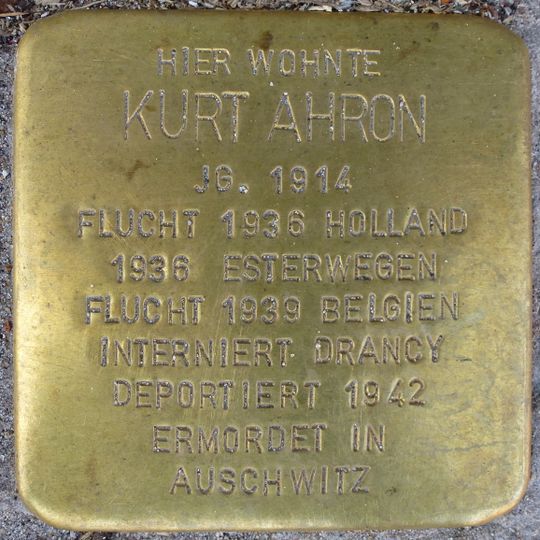 Stolperstein dedicated to Kurt Ahron