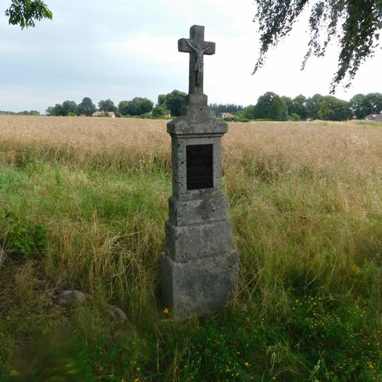 Kříž u silnice severně od Kaliště