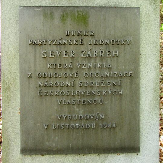 Pomník partyzánské jednotky Sever Zábřeh u Pivonína v lese