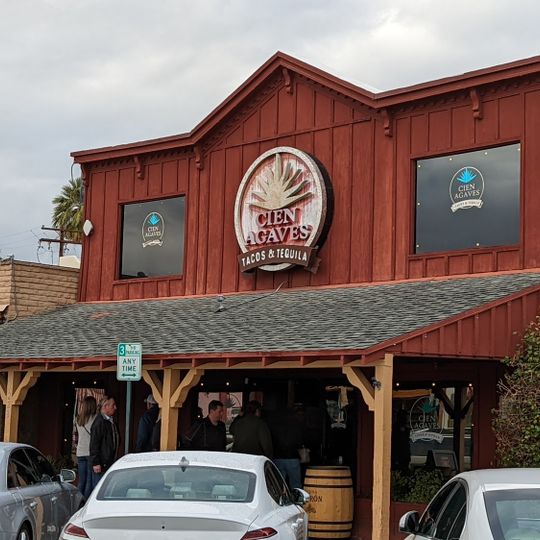Cien Agaves Tacos & Tequila