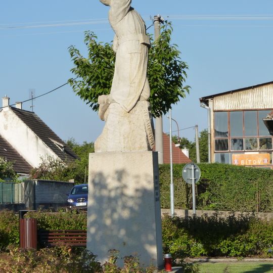 Pomník padlým v 1.světové válce na náměstí v Bítově