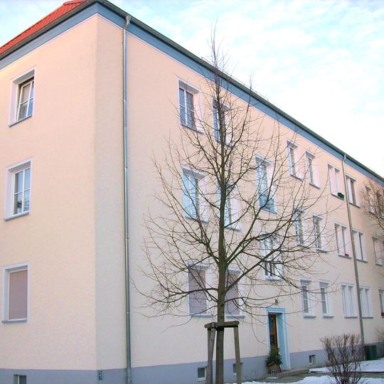 Mehrfamilienhaus der Wohnanlage Westrandbebauung Schulstraße 18a, 18b, 18c