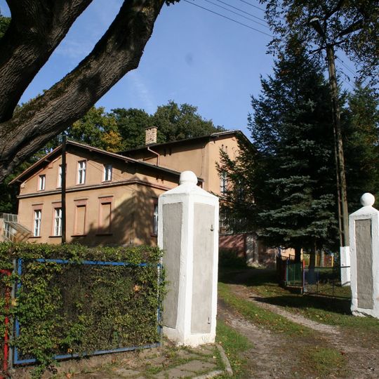 Manor in Widlice