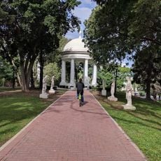 Parque Lezama