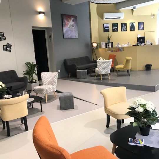 Challenge The Room Escape game