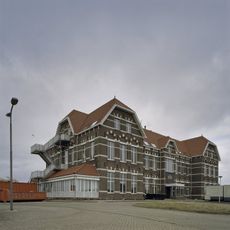 Het koloniehuis, onderdeel van het complex "Koloniehuis Zwartendijk"