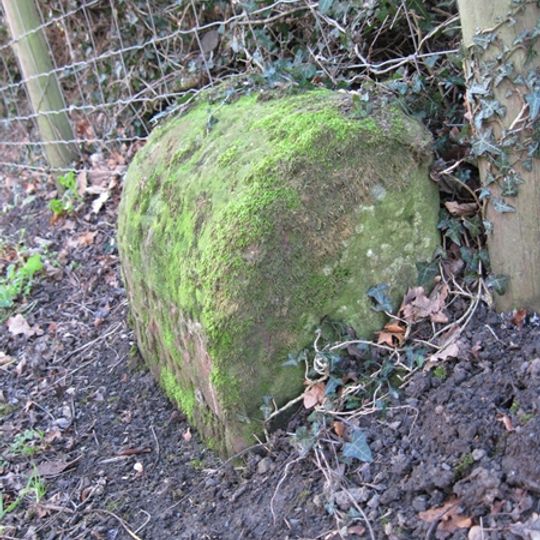 Milestone At National Grid Reference So 7600 3689