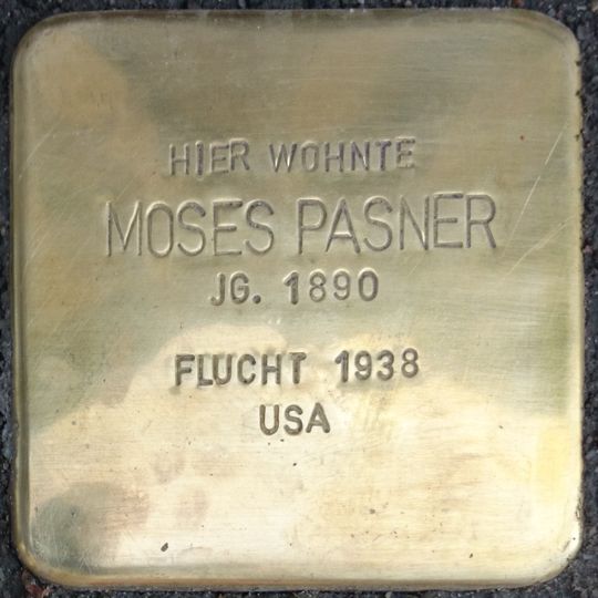 Stolperstein en memoria de Moses Pasner