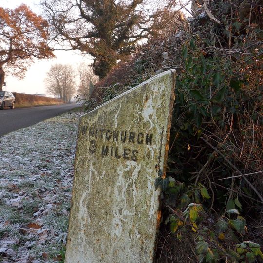 Milepost, S of Hill Top Farm