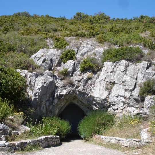 Ensemble de grottes à concrétions du Sud de la France