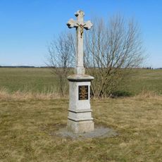 Kříž Václava Janouše u silnice severně od Lukavce