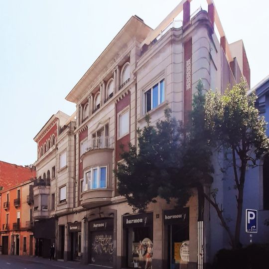 Habitatge a la Via Massagué, 19