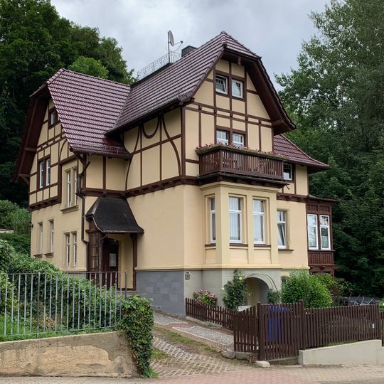 Villa Paul-Greifzu-Straße 8