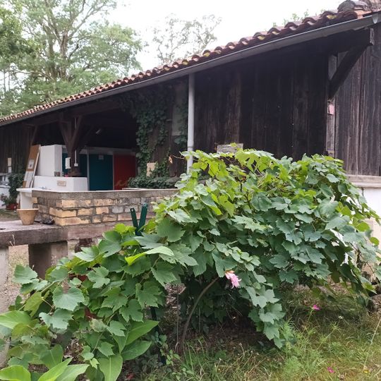 Aire Naturelle de Camping "Au Gat"