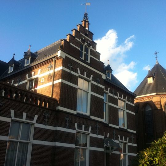 Pastorie Sint Stephanuskerk, Borne
