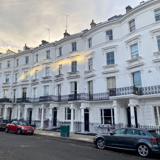 29-38, Lansdowne Crescent W11