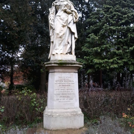 Statue of Queen Victoria