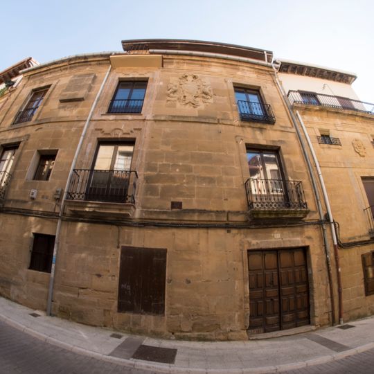 Casa Mayor 19 - 21