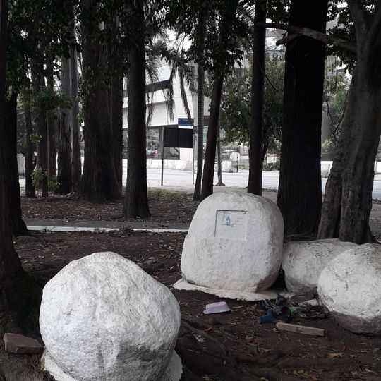 Pedras Em Homenagem A Friedrich Naumann