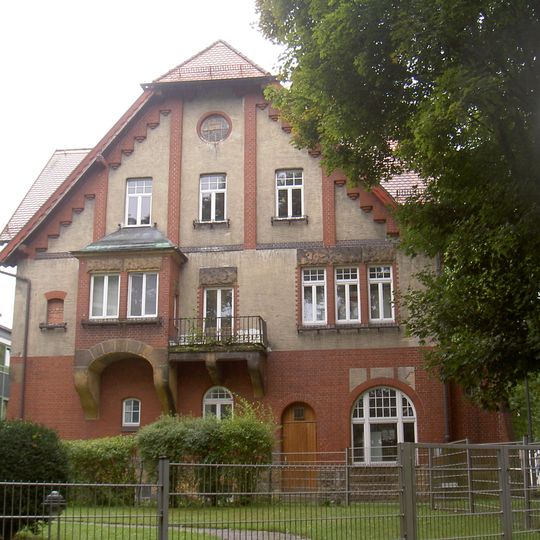 Rotkreuzplatz 10
