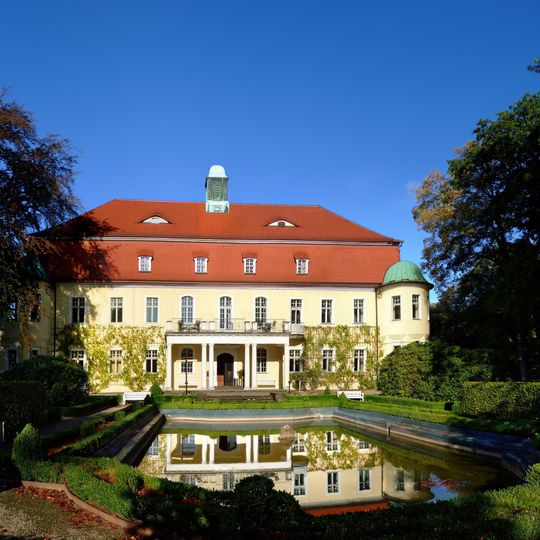 Sachgesamtheit Schweinsburg mit folgenden Einzeldenkmalen: Schloss , Herrenhaus des Rittergutes mit Speicher und Taubenturm (siehe auch E
