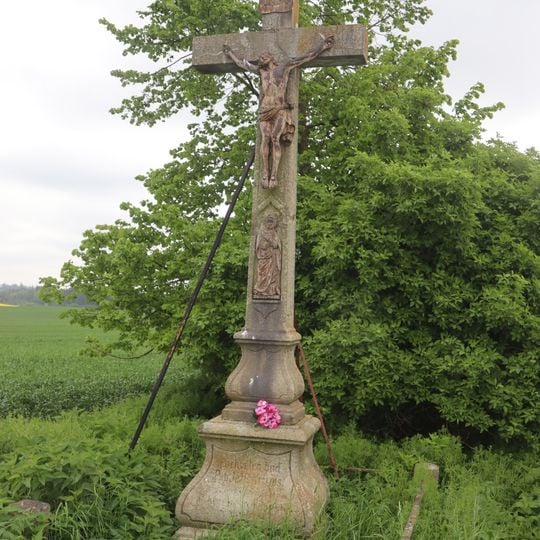 Kříž východně od Mladoňovic