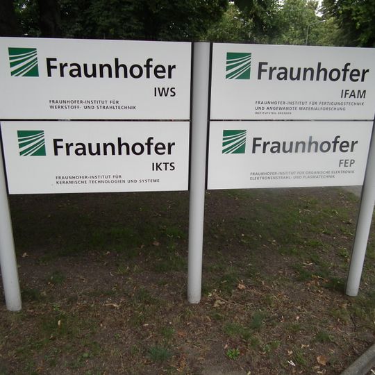 Fraunhofer Institute for Organic Electronics, Electron Beam and Plasma Technology