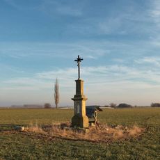 Kříž u Dubčan v poli