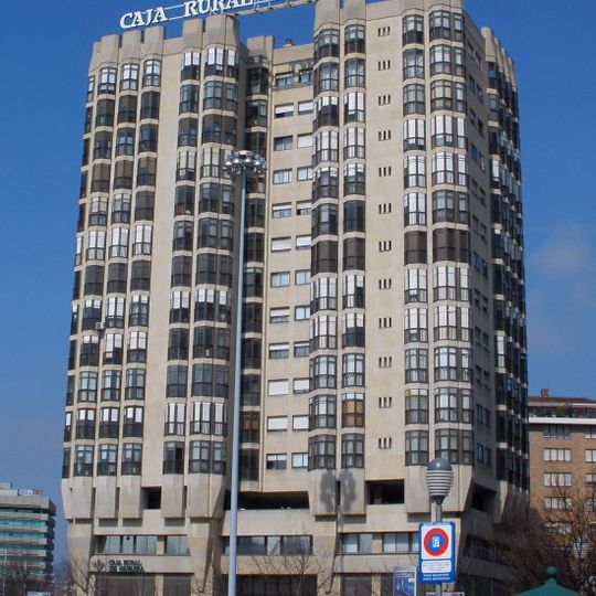 Edificio de la Caja Rural de Navarra