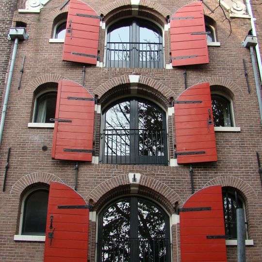 Pakhuis met puntgevel
