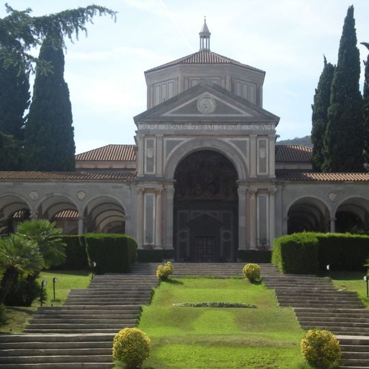 Iglesia de Santa María Reina