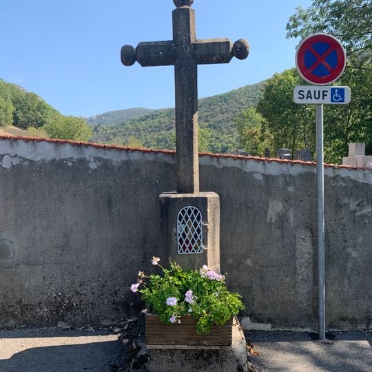 Cemetery cross of Bénonces