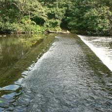 Ford And Weir On River Aire At Ngr 2632 3507