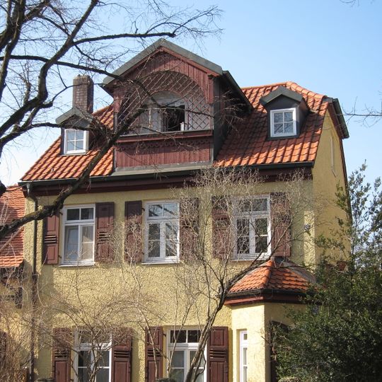 August-Exter-Straße 25