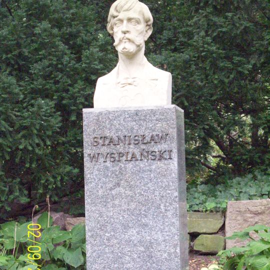 Stanisław Wyspiański bust in Łazienki Park