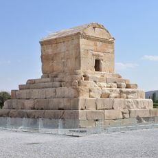 Kiros'un Mezarı